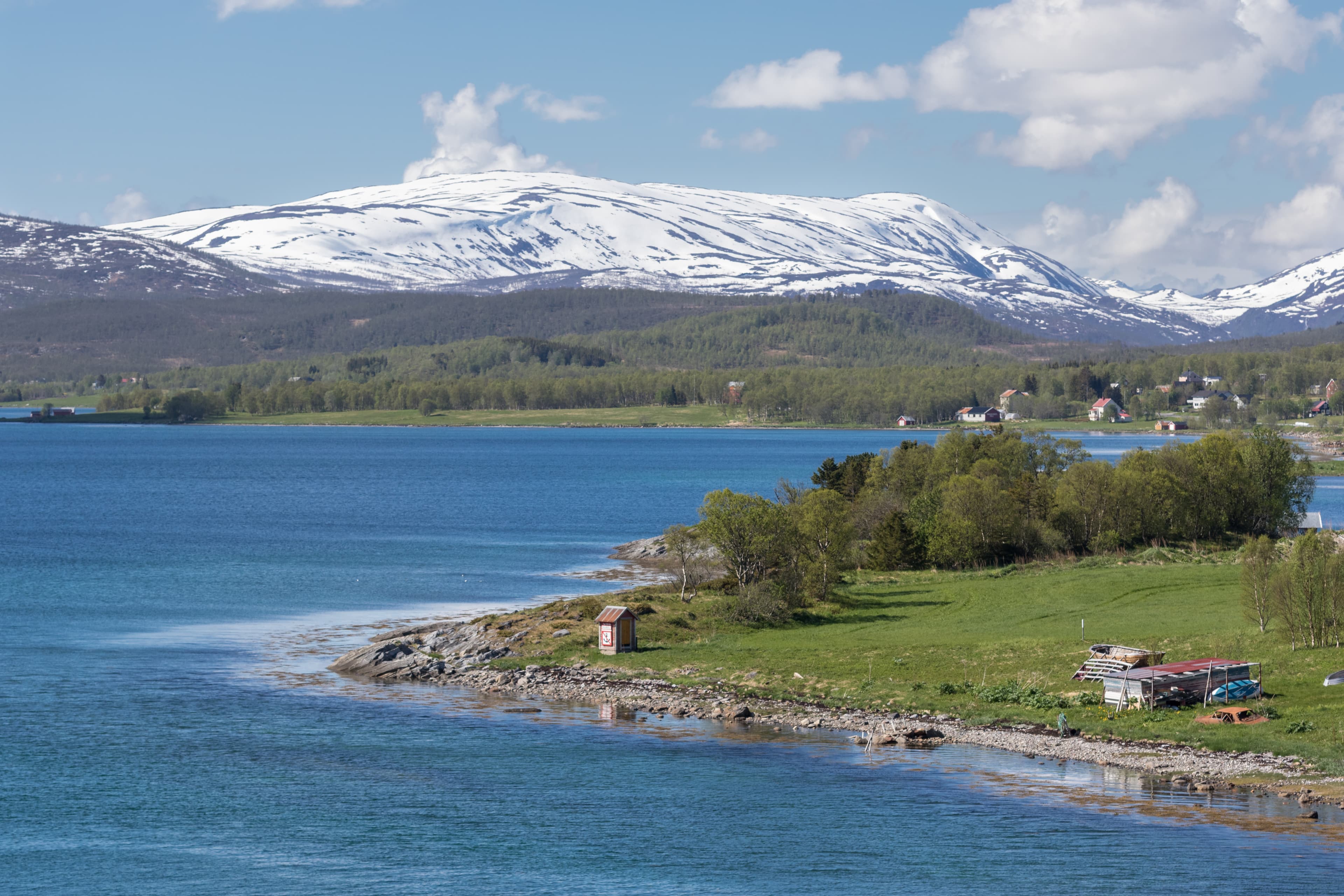 JoachimKohler-HB · CC BY-SA 4.0 Gisundet near Gibostad, Senja, Troms og Finnmark county, Norway